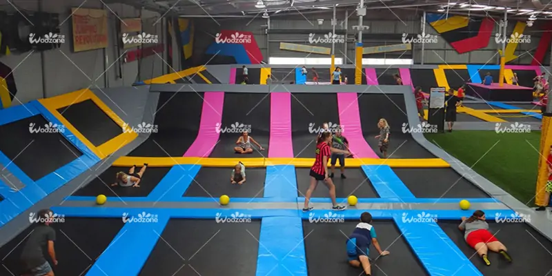 Trampoline park target market research method, survey local family recreation demand, analyze competitor indoor play facilities customer flow and popular attractions